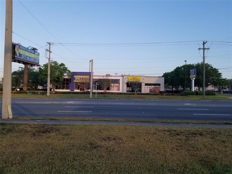 Class A retail space located at I-75 and SW College Rd .